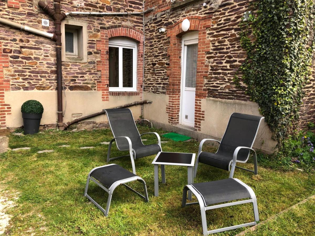 Le RoseGarden Studio au pied de la Gare de Rennes Exterior foto